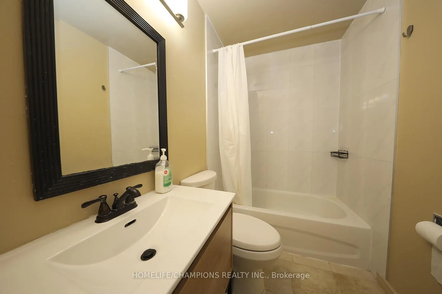 Photo 11 of 865 Vicki Drive, Pickering, West Shore — HOMEH