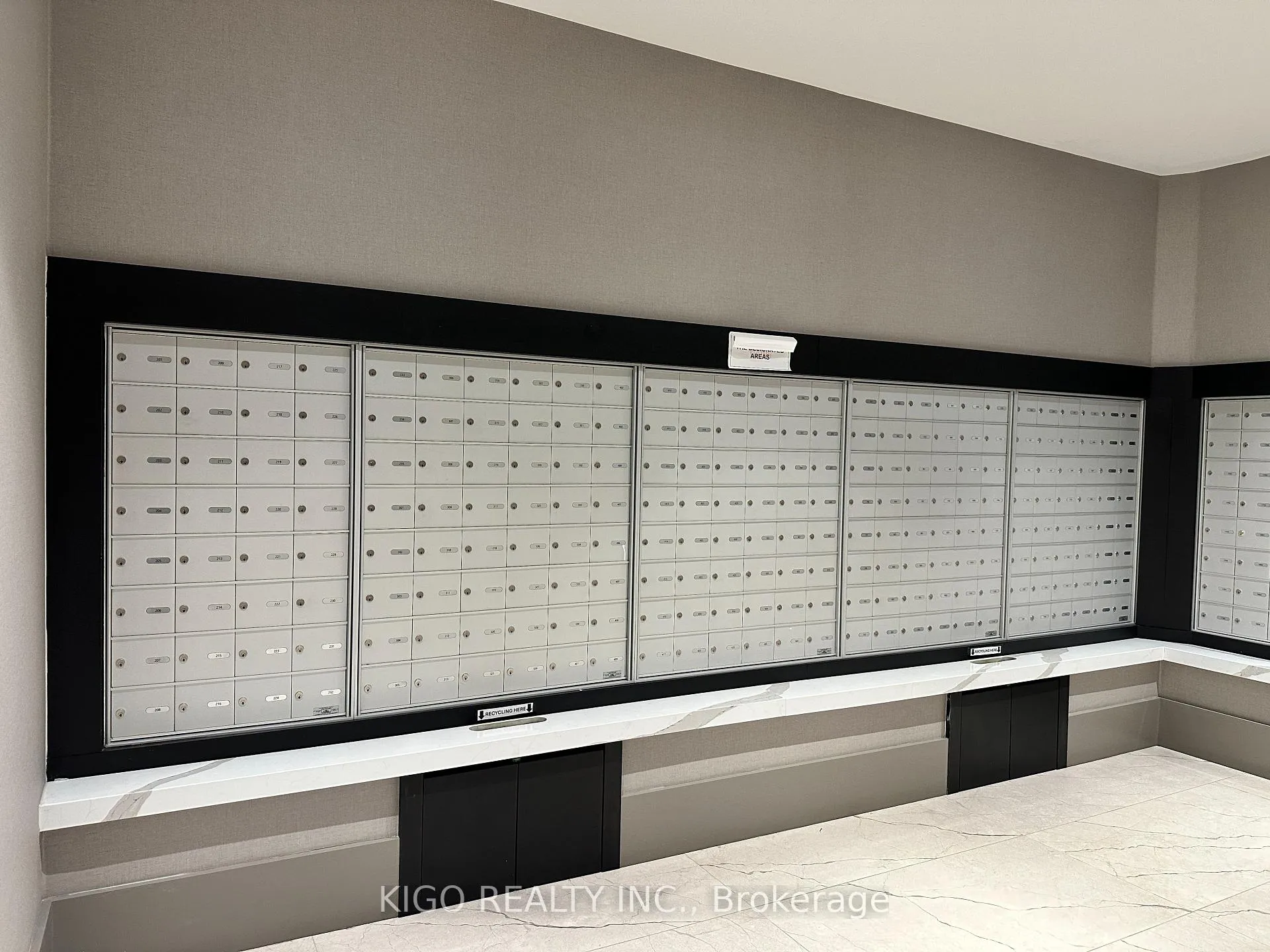 Photo 33 of Unit 905, 55 Duke Street W, Kitchener, City Commercial Core — HOMEH