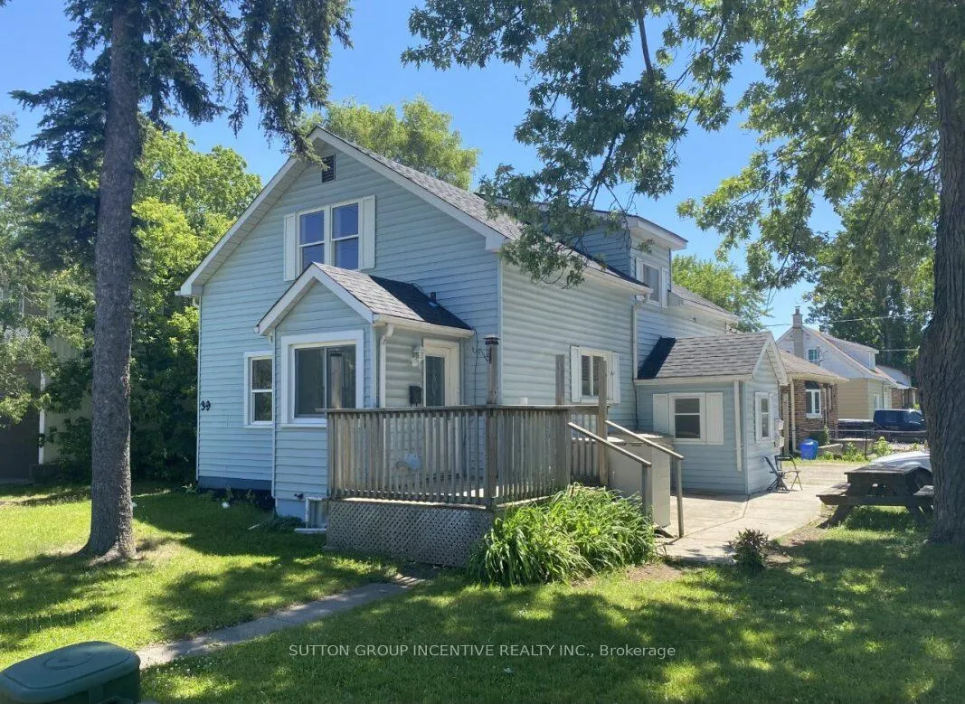 Photo 1 of 39 Donald Street, Barrie, Queen's Park — HOMEH