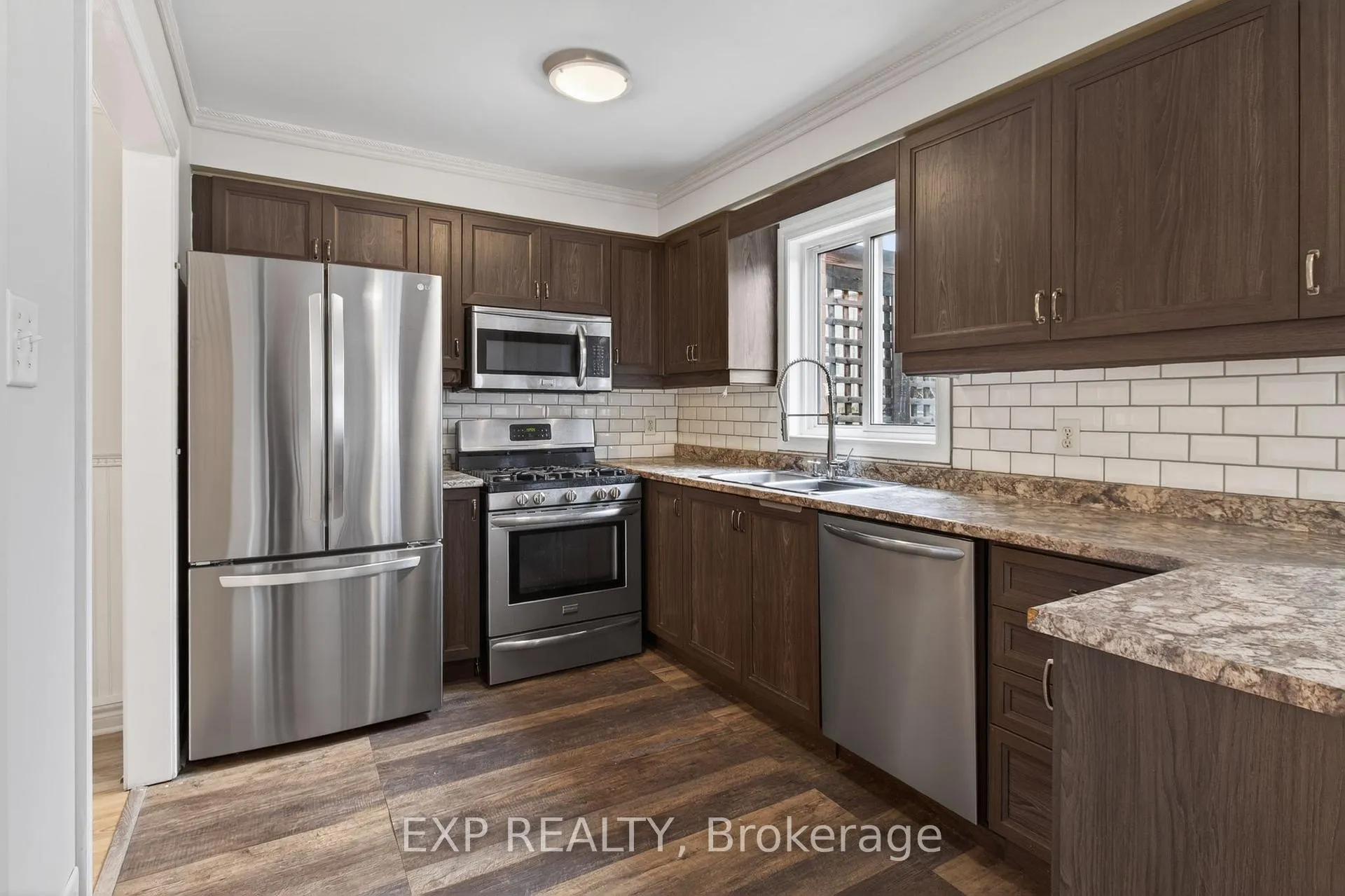 Photo 11 of 65 Dunnett Drive, Barrie, Ardagh — HOMEH