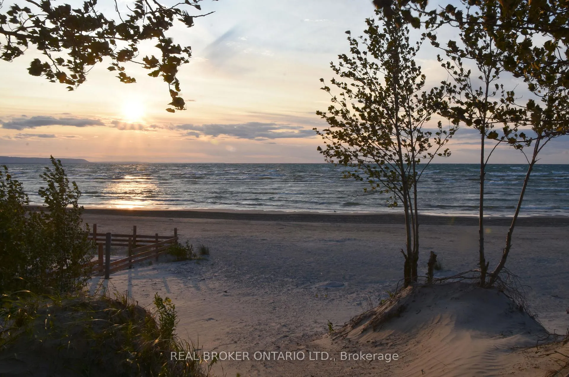 Photo 12 of 281 River Road East, Wasaga Beach — HOMEH