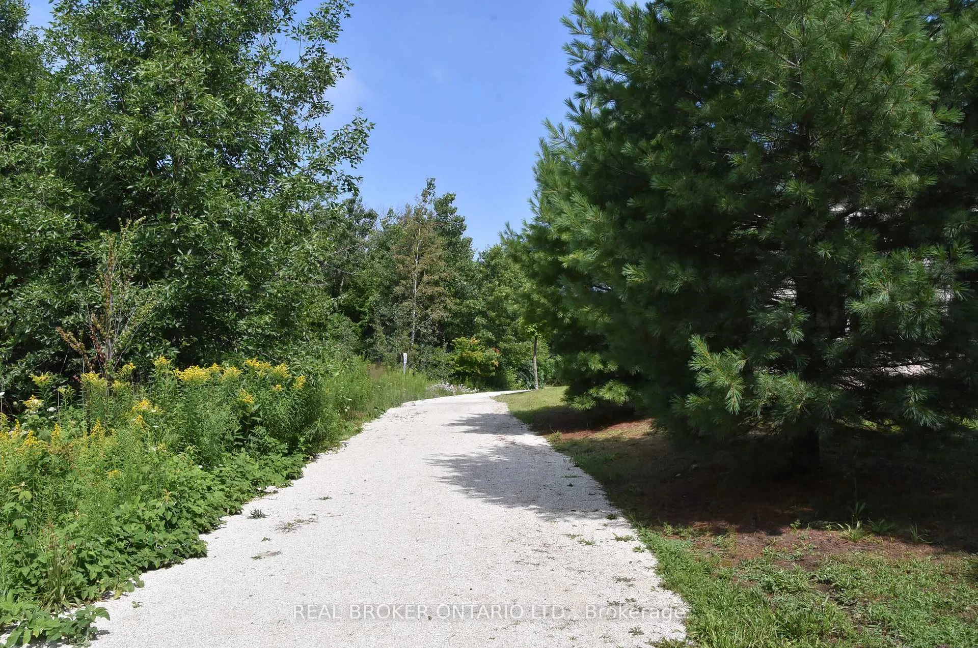 Photo 8 of 38 Pleasant Bay Lane, Wasaga Beach — HOMEH