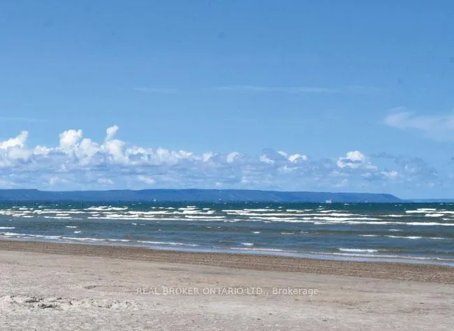 Photo 11 of 38 Pleasant Bay Lane, Wasaga Beach — HOMEH