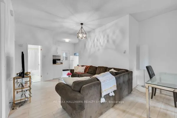 Photo 5 of 69 Blackburn Avenue, Ottawa, Sandy Hill — HOMEH