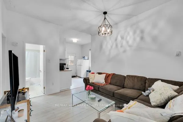 Photo 6 of 69 Blackburn Avenue, Ottawa, Sandy Hill — HOMEH