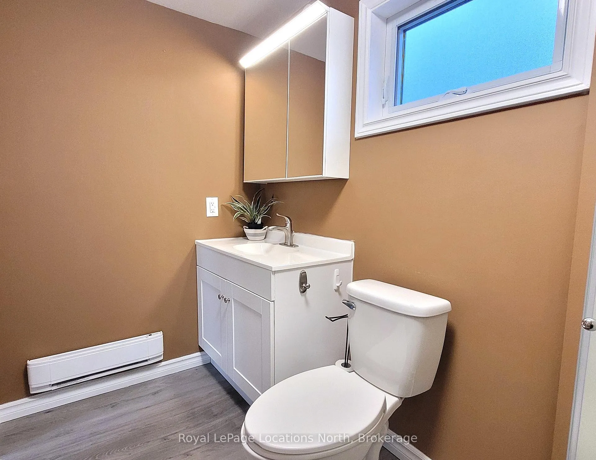 Photo 14 of 2045 River Road W, Wasaga Beach — HOMEH