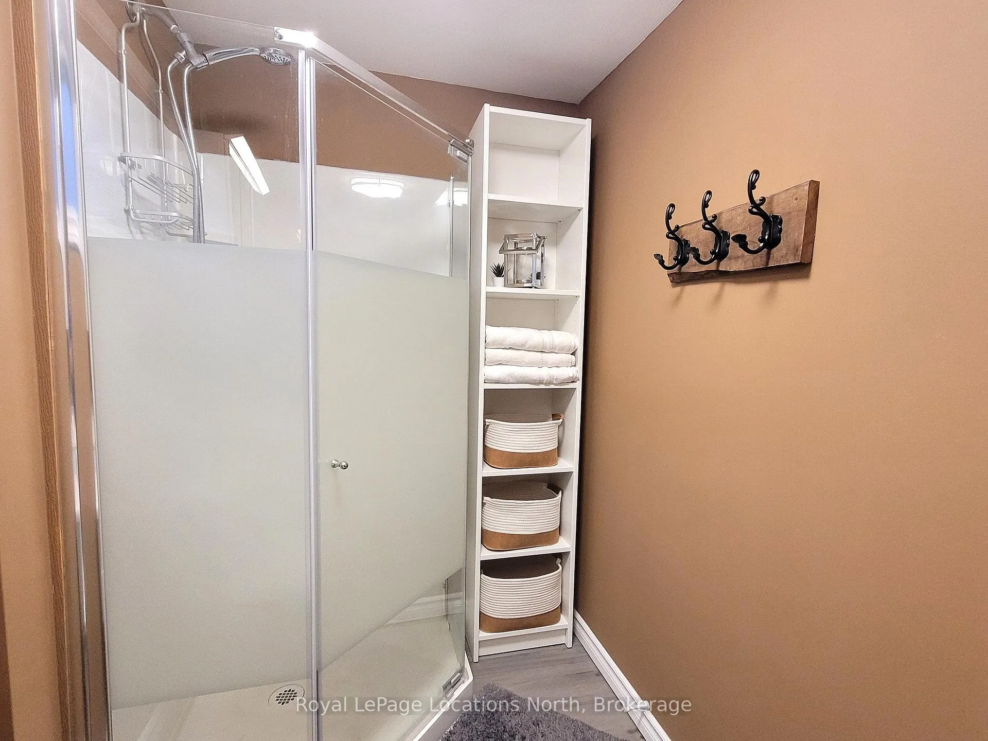 Photo 15 of 2045 River Road W, Wasaga Beach — HOMEH