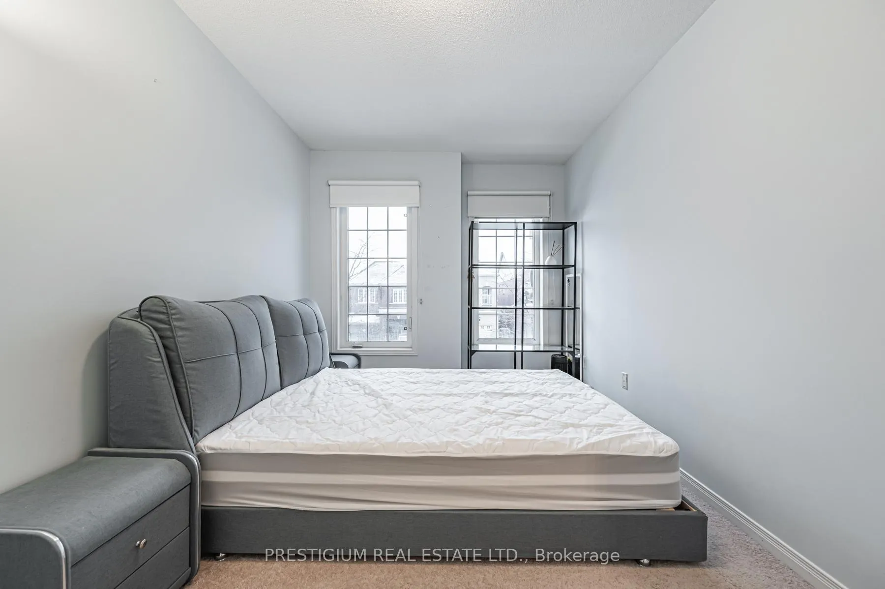 Photo 23 of 25 White Beach Crescent, Vaughan, Patterson — HOMEH