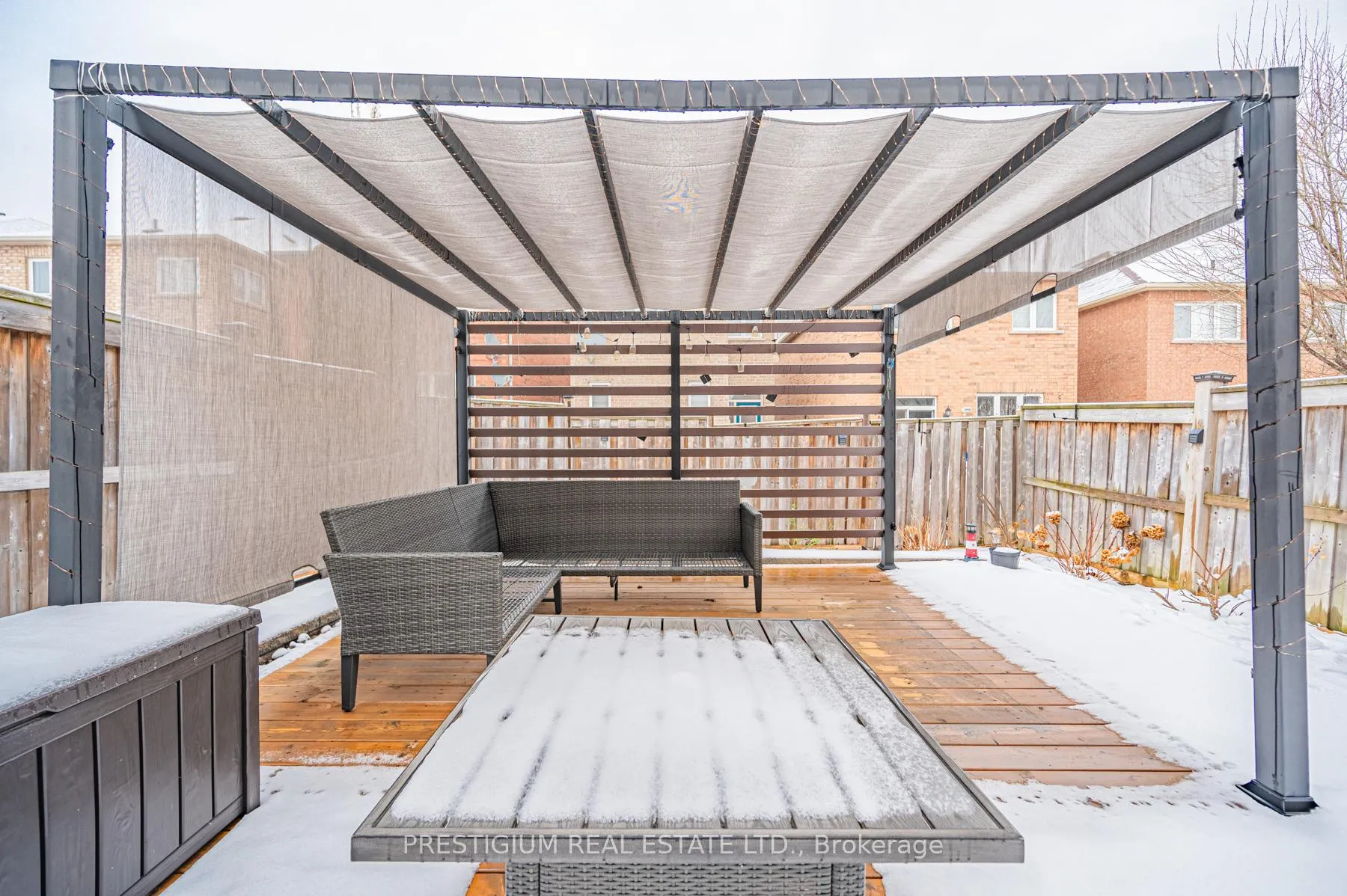 Photo 40 of 25 White Beach Crescent, Vaughan, Patterson — HOMEH