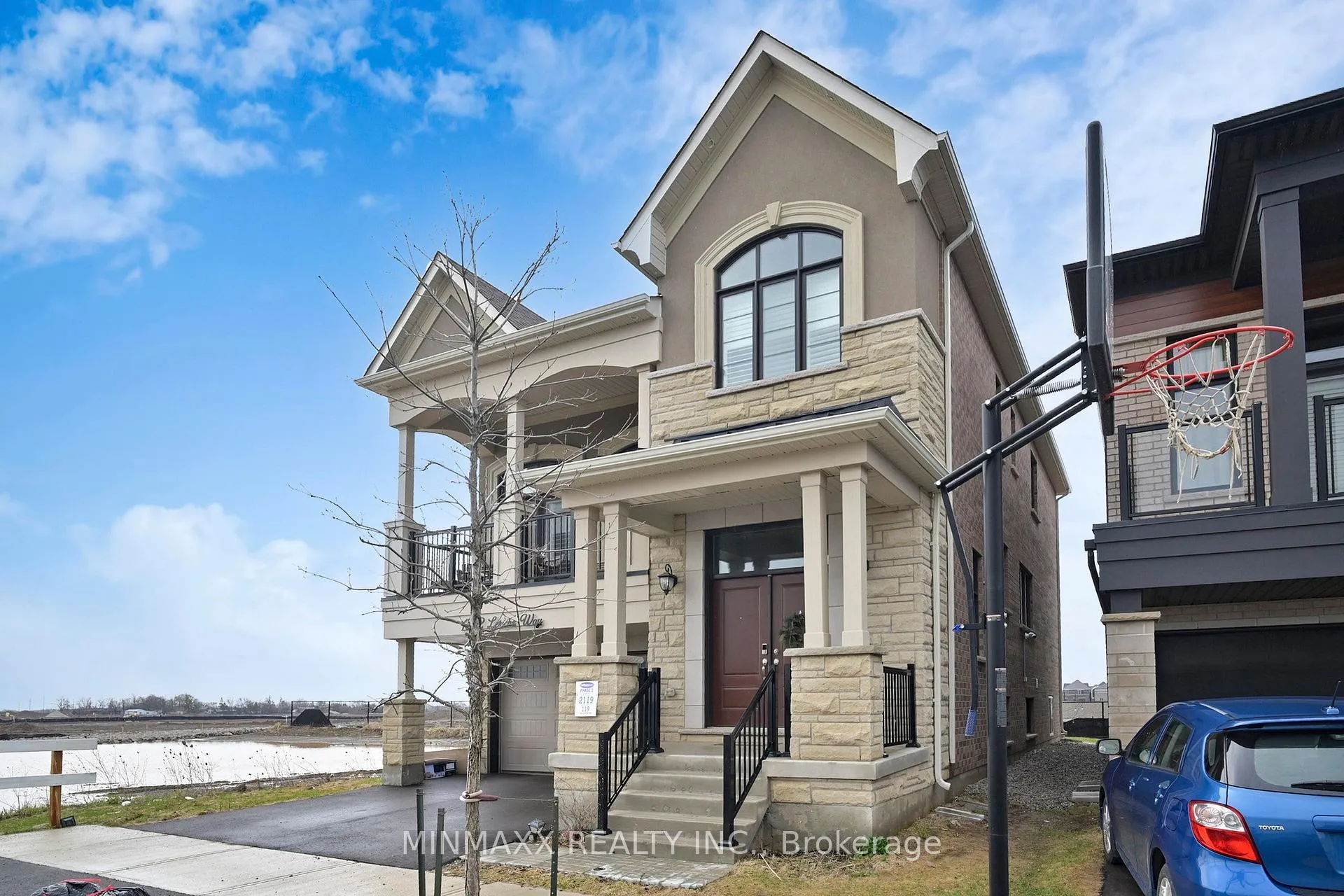 Photo 1 of 1382 Leriche Way, Milton, Bowes — HOMEH
