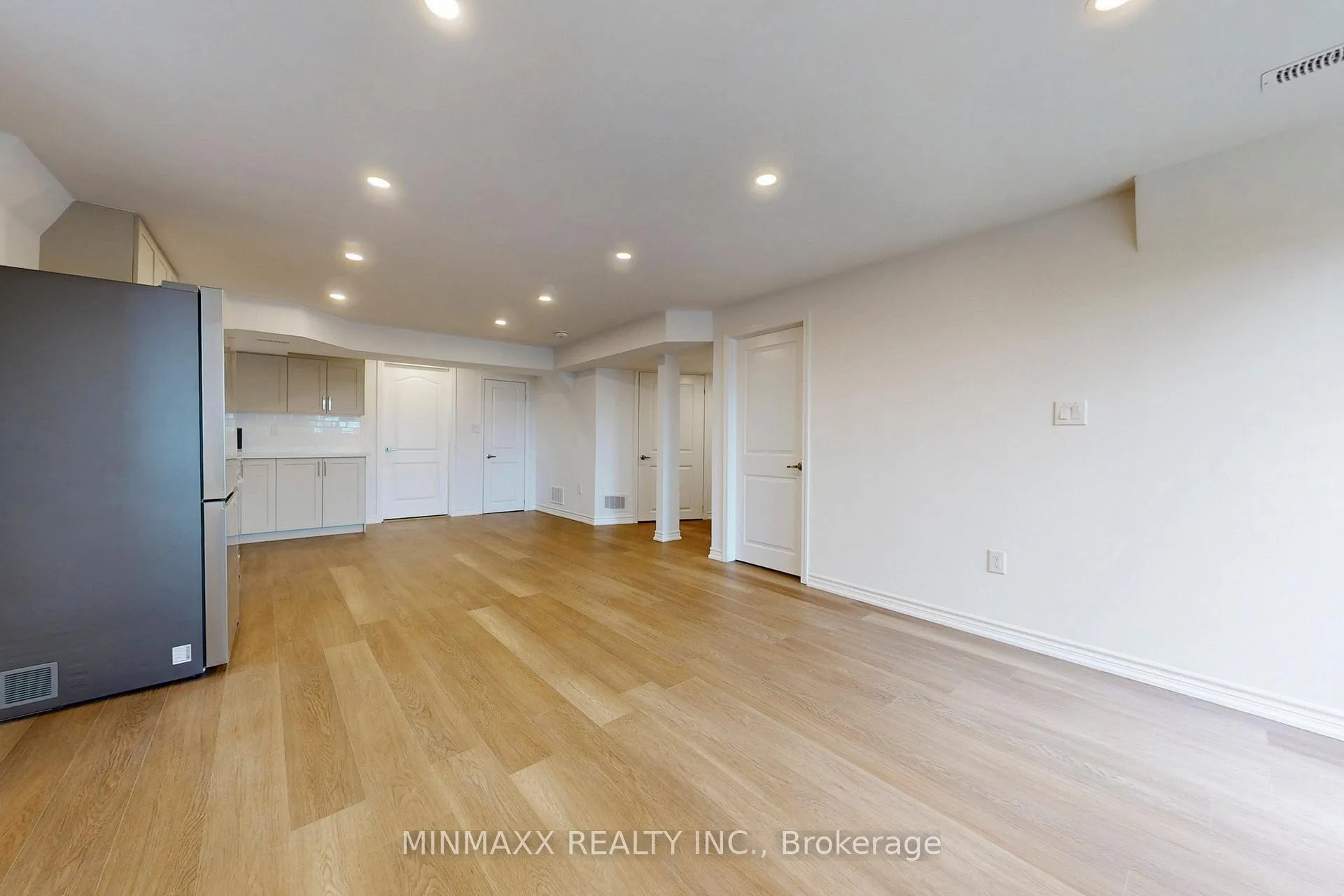 Photo 7 of 1382 Leriche Way, Milton, Bowes — HOMEH