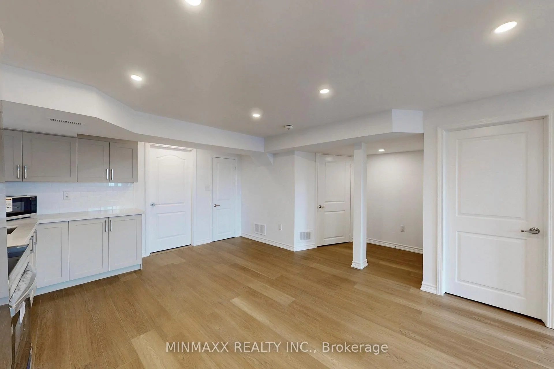 Photo 14 of 1382 Leriche Way, Milton, Bowes — HOMEH