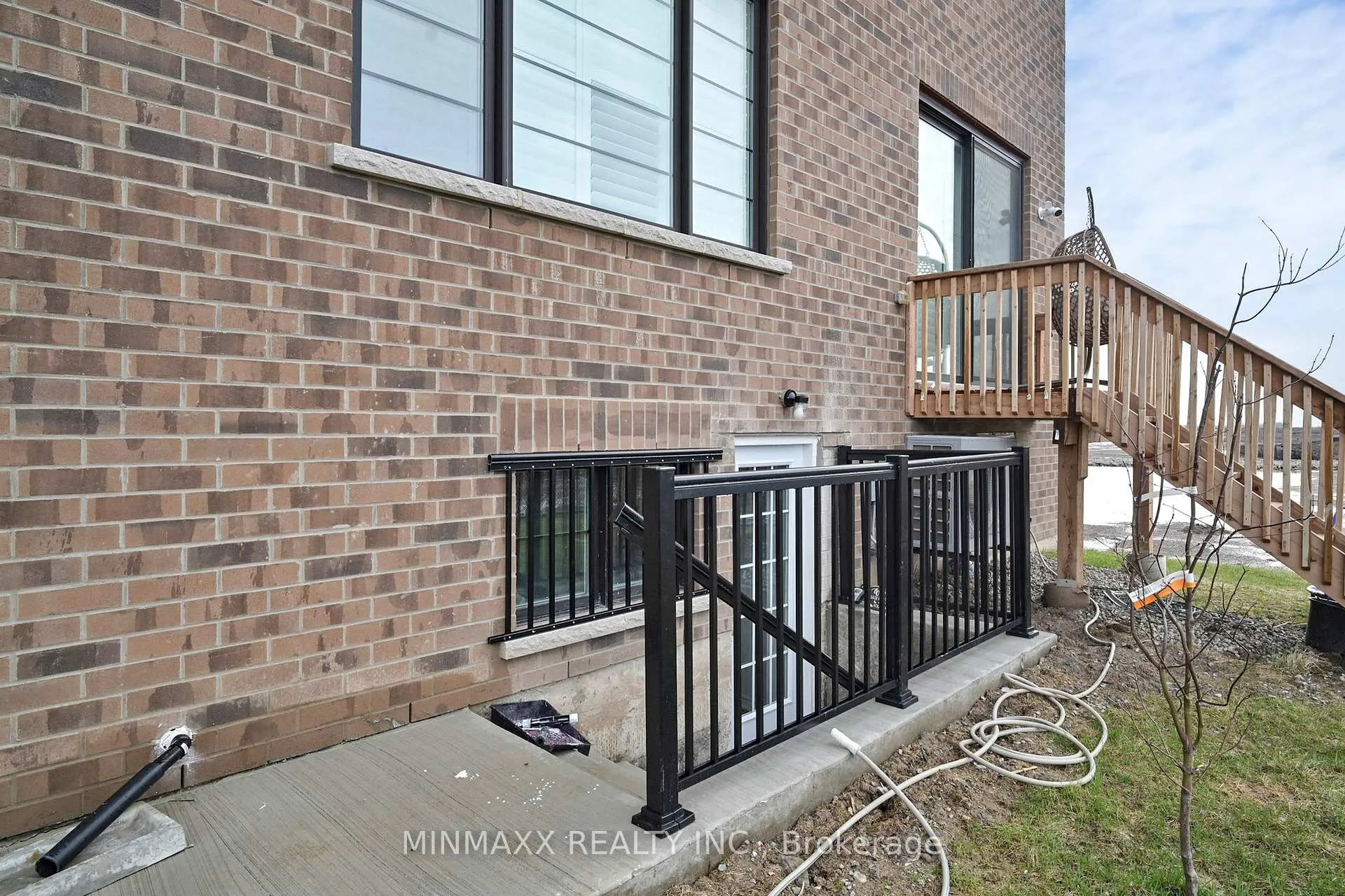 Photo 25 of 1382 Leriche Way, Milton, Bowes — HOMEH