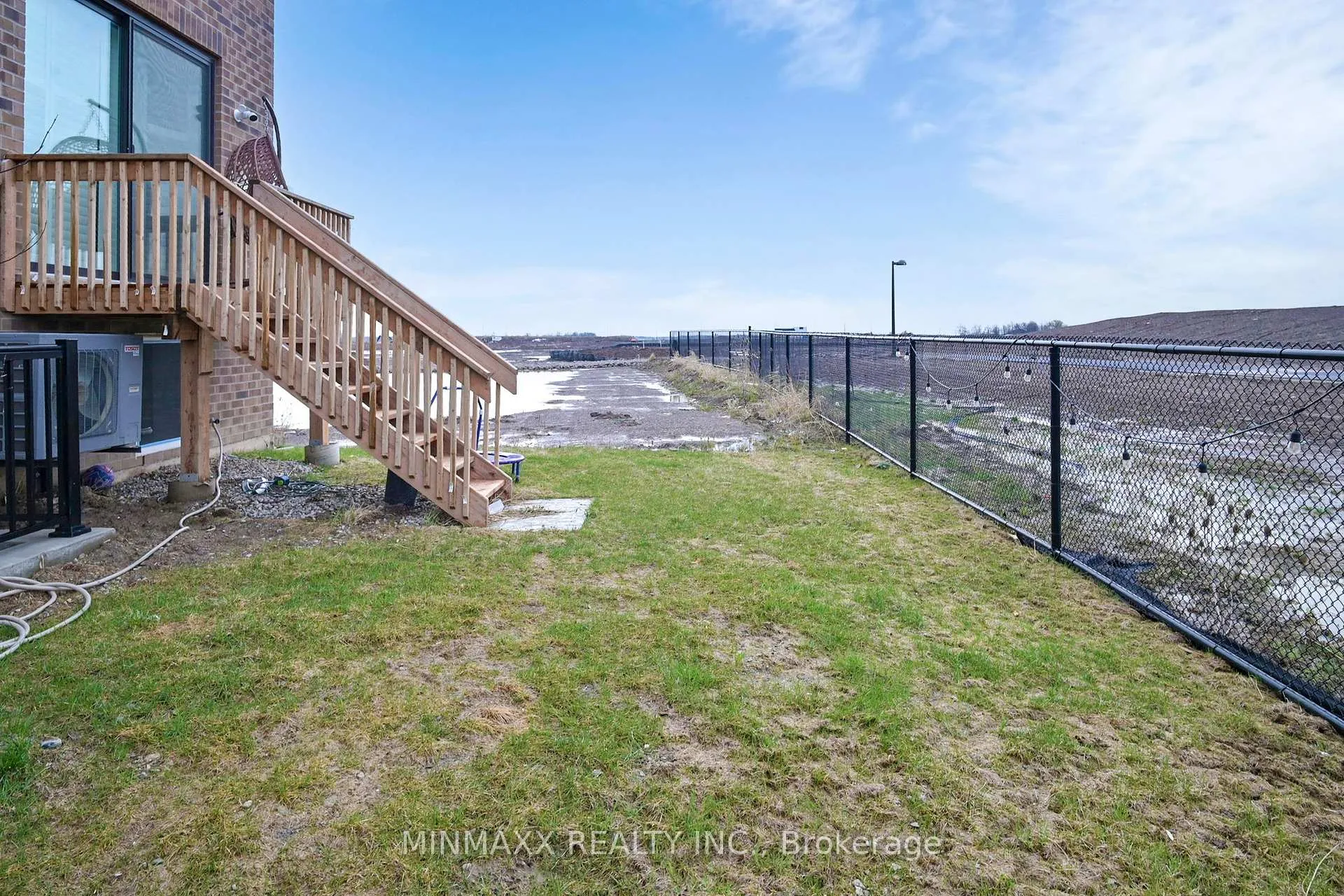 Photo 27 of 1382 Leriche Way, Milton, Bowes — HOMEH
