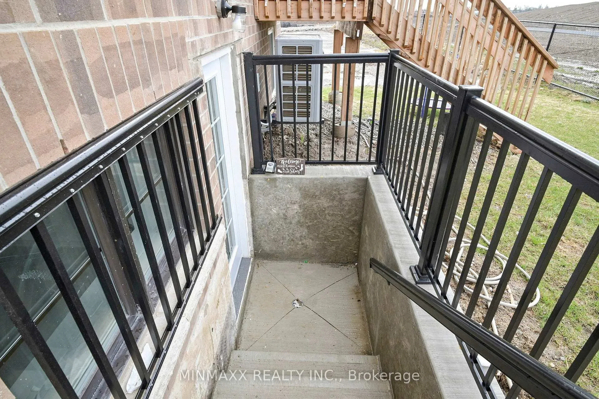 Photo 30 of 1382 Leriche Way, Milton, Bowes — HOMEH