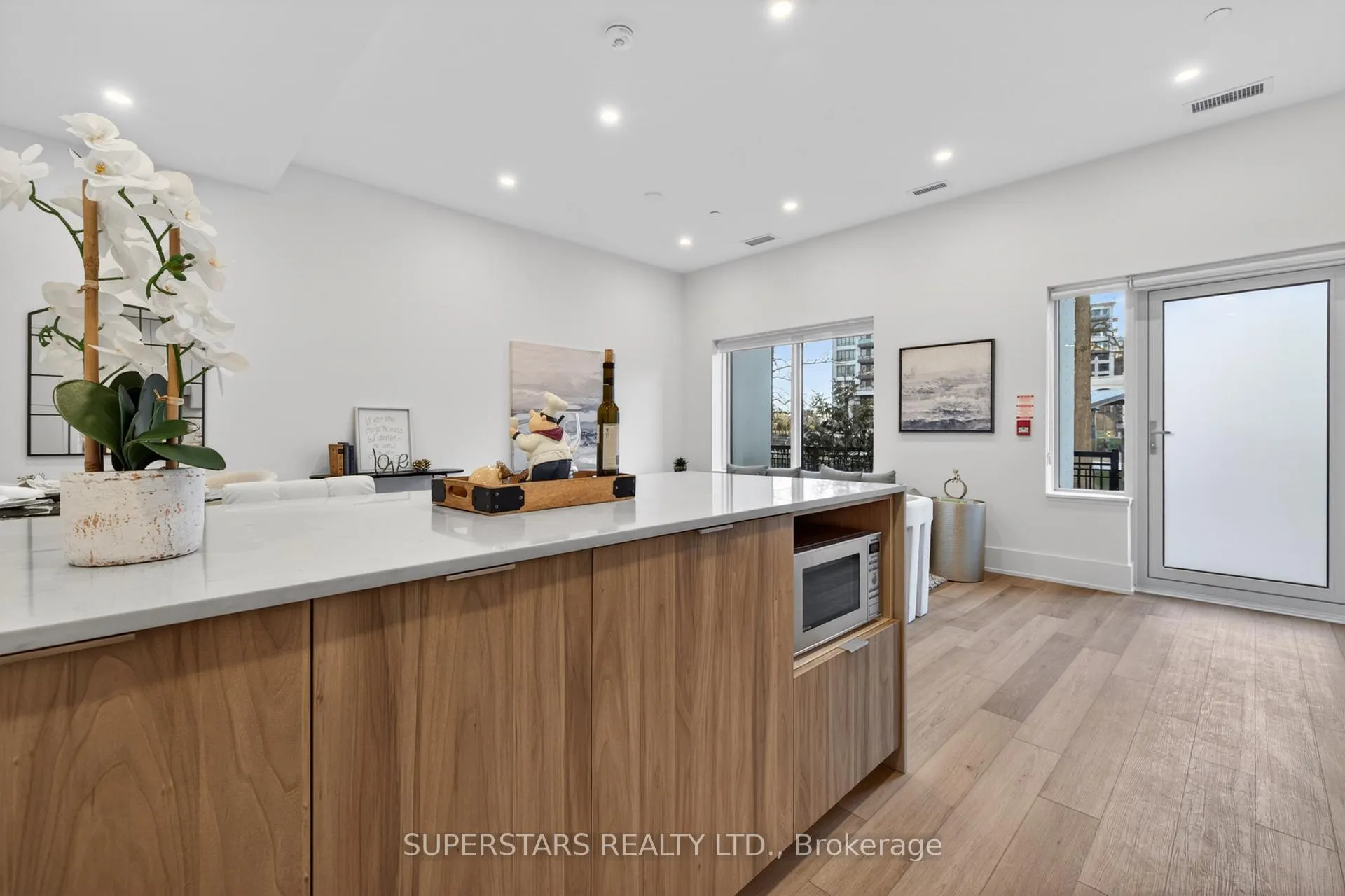 Photo 19 of Unit W118, 8 Cedarland Drive, Markham, Unionville — HOMEH