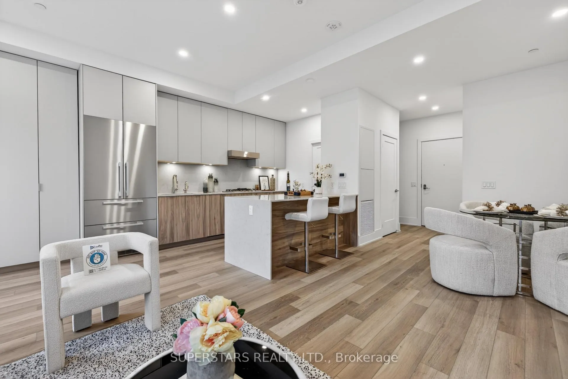 Photo 20 of Unit W118, 8 Cedarland Drive, Markham, Unionville — HOMEH