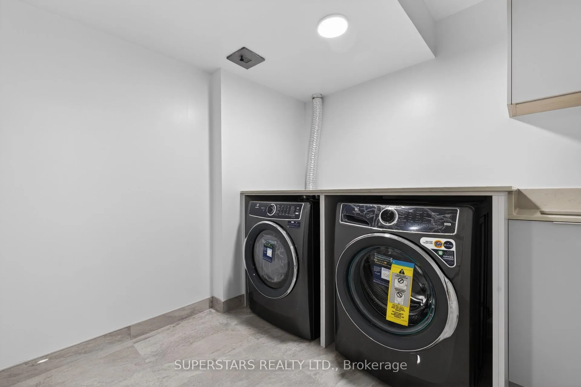 Photo 32 of Unit W118, 8 Cedarland Drive, Markham, Unionville — HOMEH