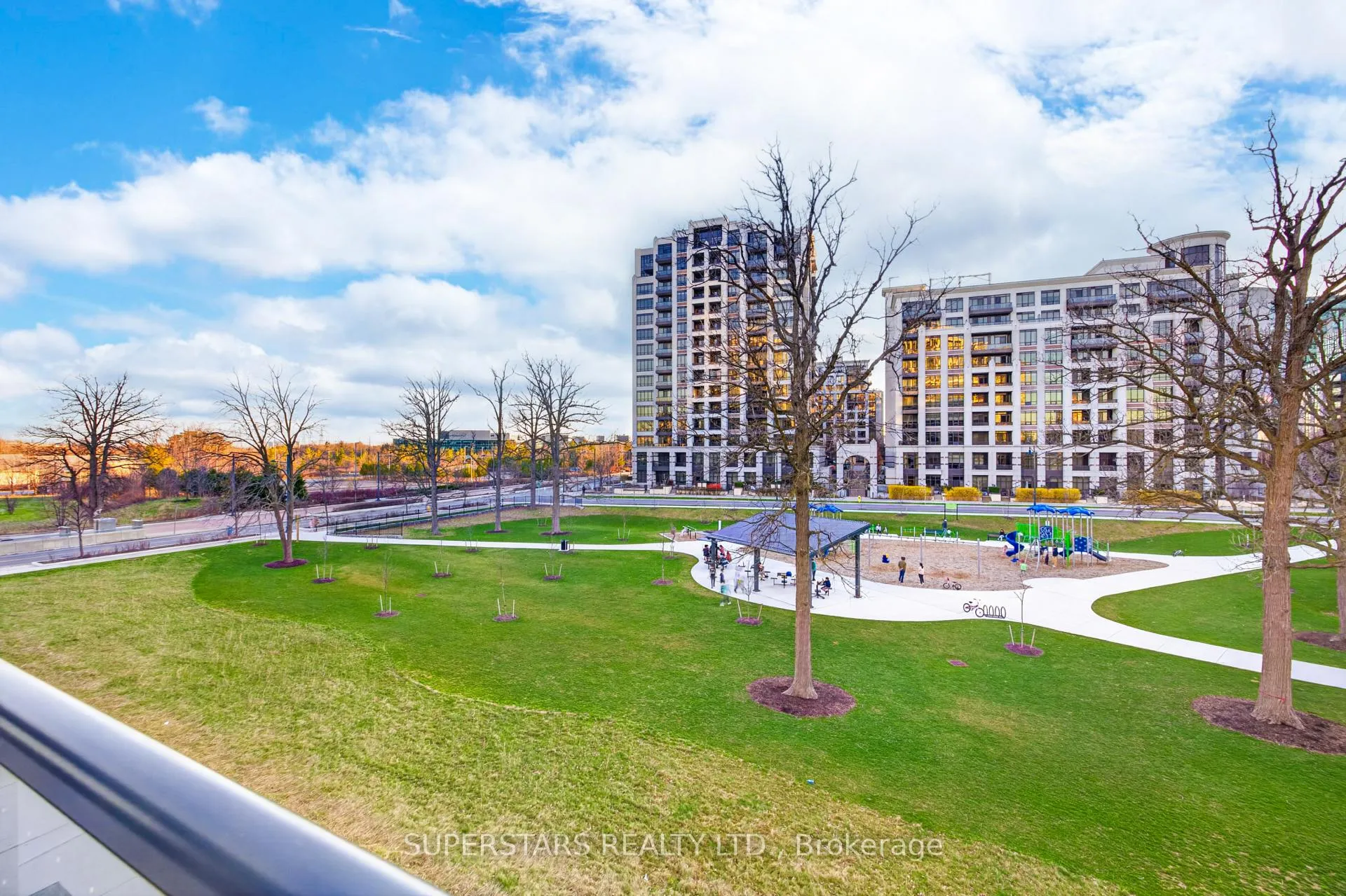 Photo 44 of Unit W118, 8 Cedarland Drive, Markham, Unionville — HOMEH