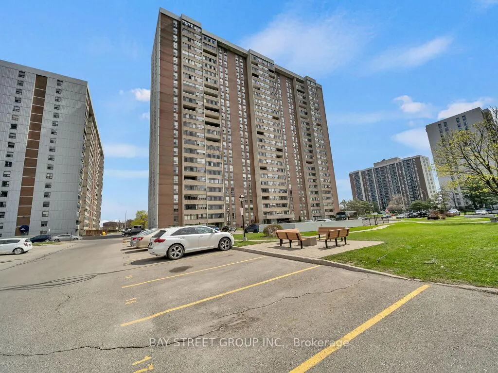 Photo 3 of Unit 1003, 18 Knightsbridge Road, Brampton, Queen Street Corridor — HOMEH