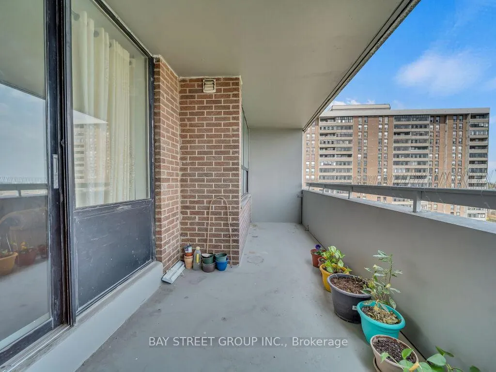 Photo 34 of Unit 1003, 18 Knightsbridge Road, Brampton, Queen Street Corridor — HOMEH