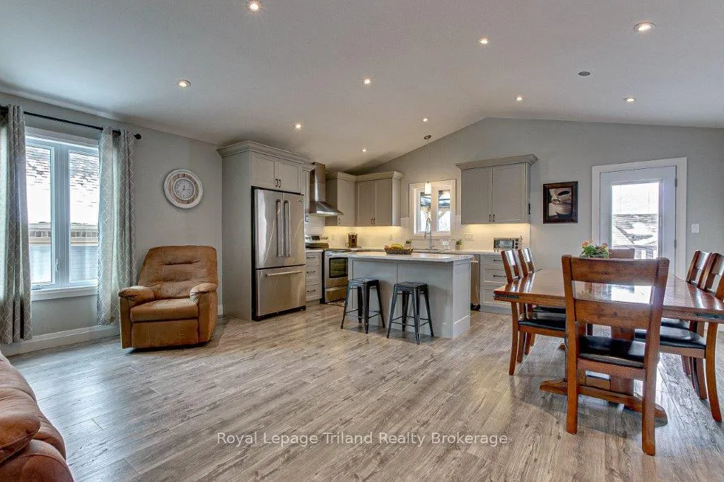 Photo 4 of 62 Brown Street, Aylmer — HOMEH
