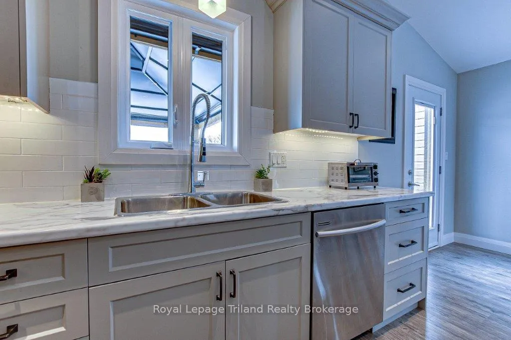 Photo 9 of 62 Brown Street, Aylmer — HOMEH