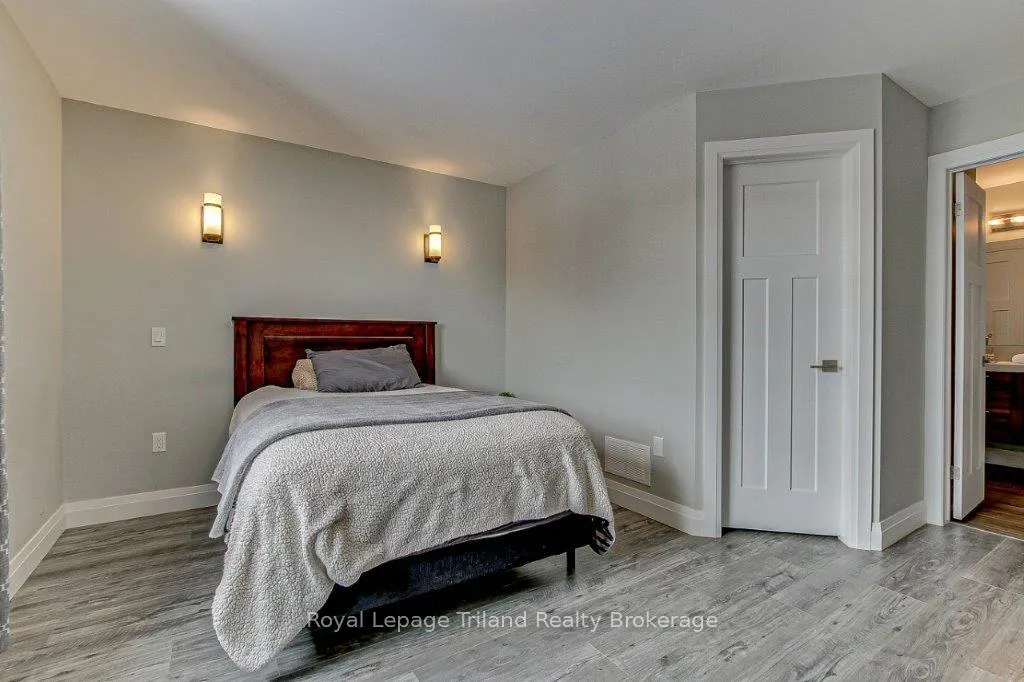 Photo 10 of 62 Brown Street, Aylmer — HOMEH