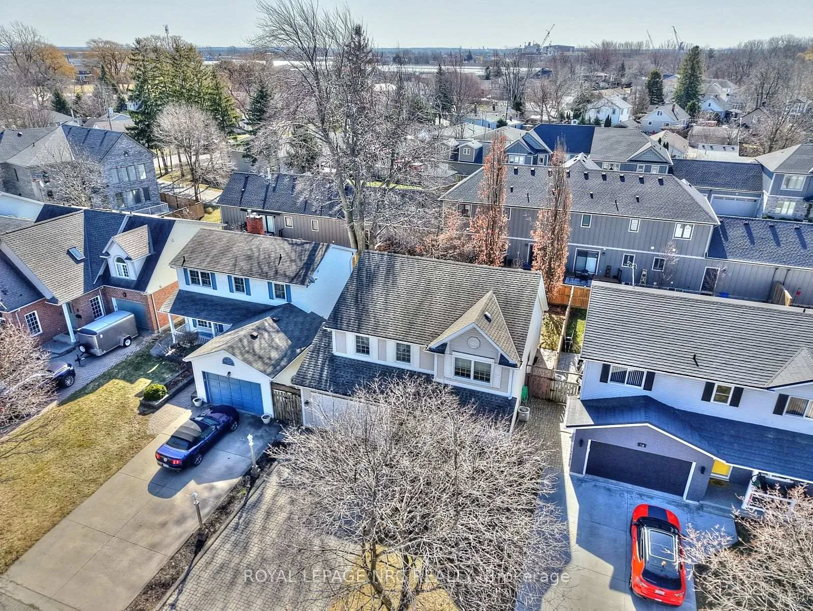 Photo 29 of 12 Brigantine Court, St. Catharines, Port Weller — HOMEH