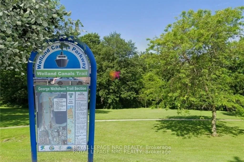 Photo 37 of 12 Brigantine Court, St. Catharines, Port Weller — HOMEH