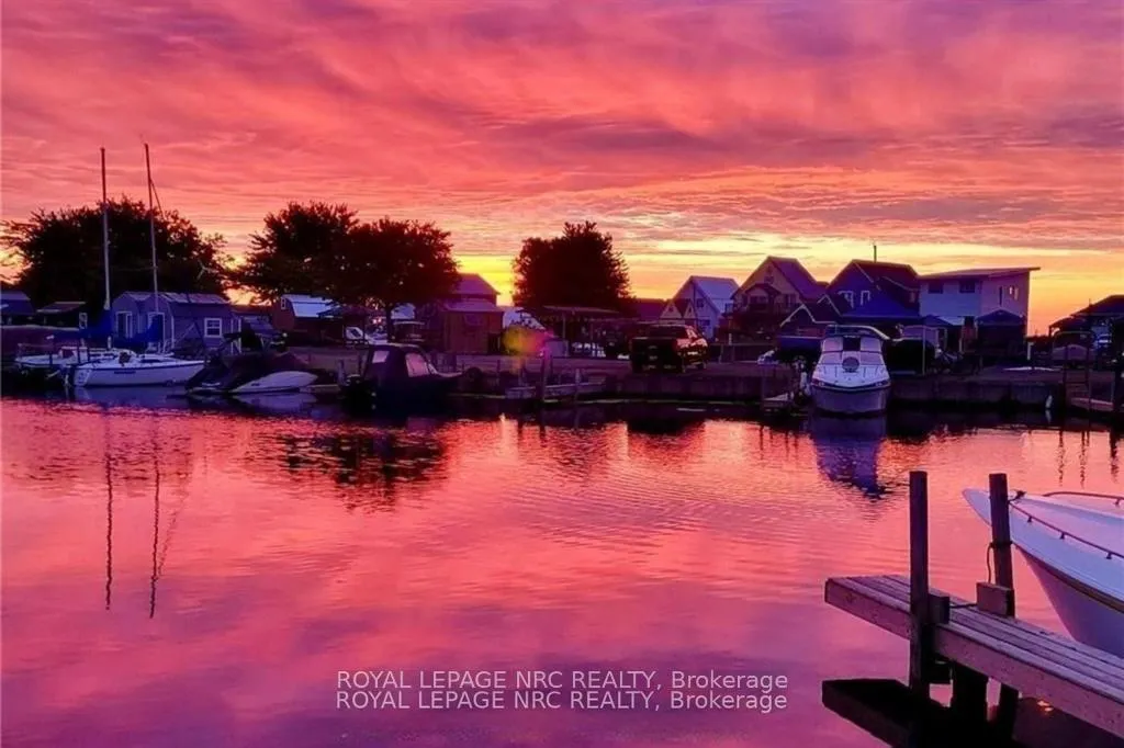 Photo 38 of 12 Brigantine Court, St. Catharines, Port Weller — HOMEH