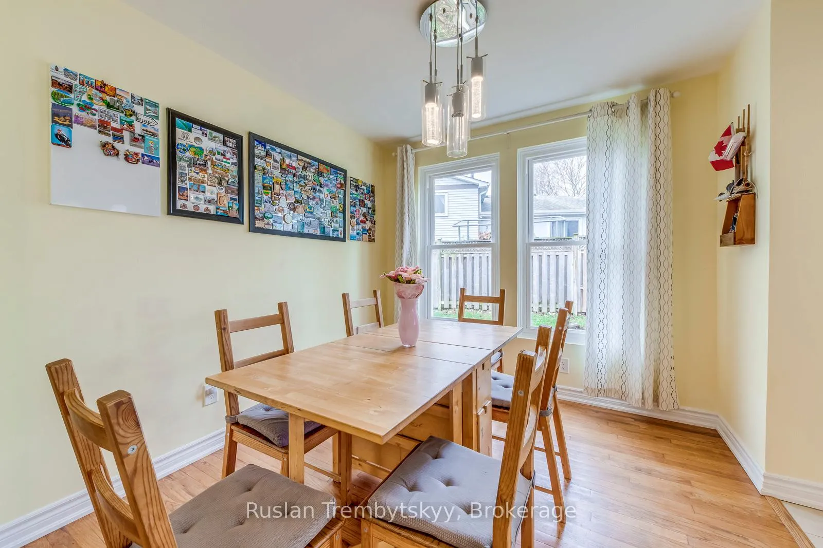 Photo 7 of 2240 Manchester Drive, Burlington, Brant Hills — HOMEH