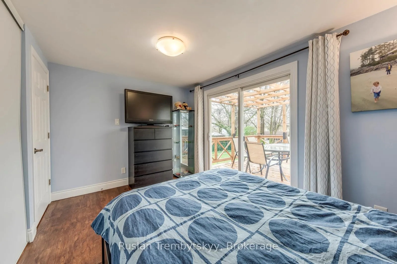 Photo 23 of 2240 Manchester Drive, Burlington, Brant Hills — HOMEH