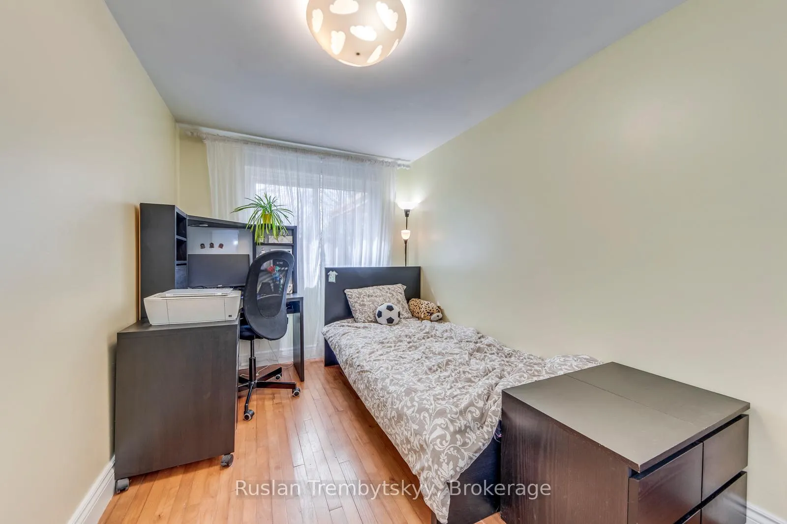 Photo 27 of 2240 Manchester Drive, Burlington, Brant Hills — HOMEH