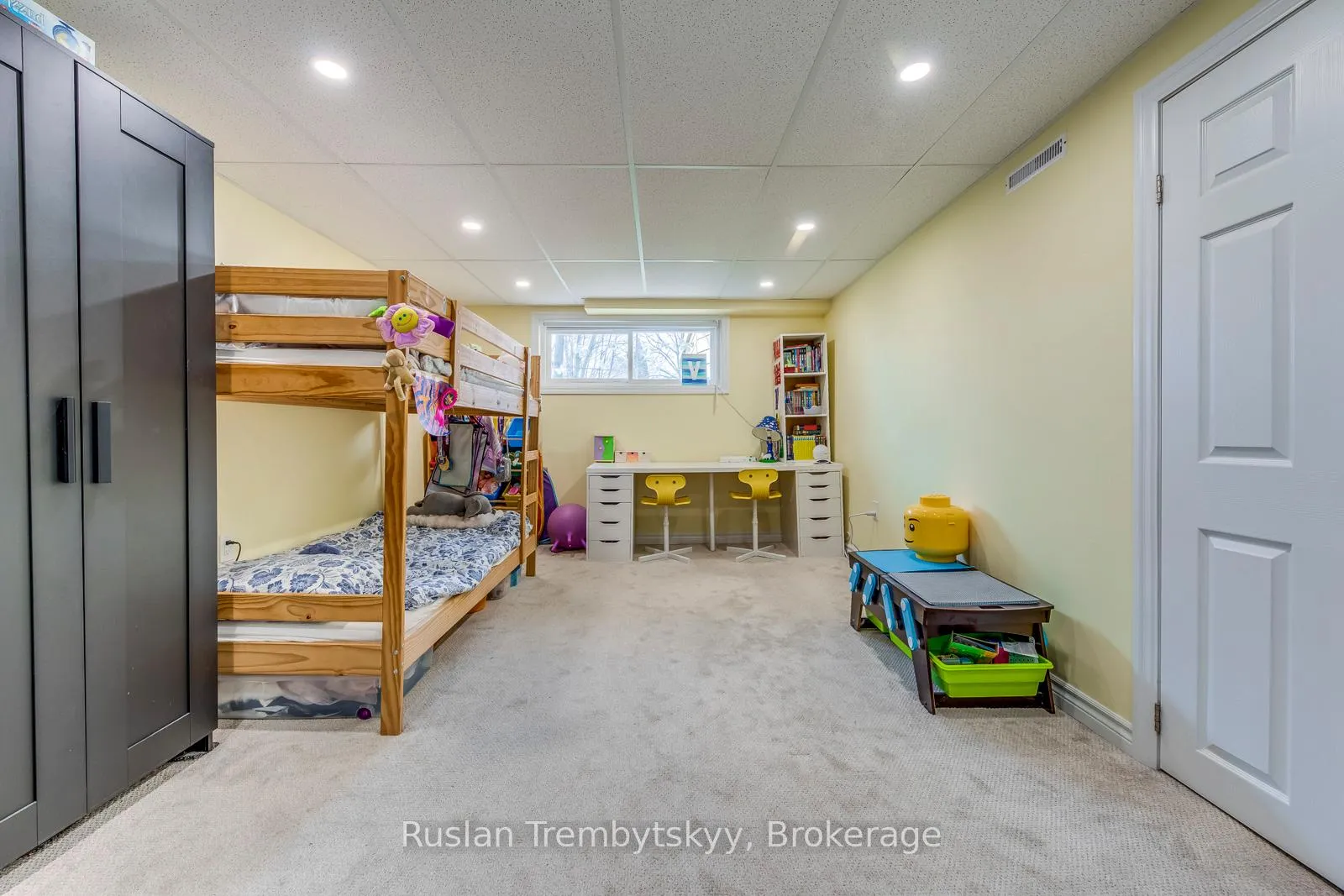 Photo 29 of 2240 Manchester Drive, Burlington, Brant Hills — HOMEH