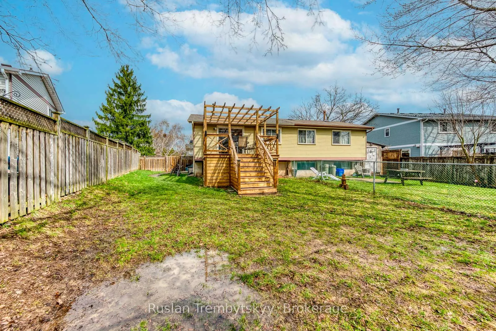 Photo 36 of 2240 Manchester Drive, Burlington, Brant Hills — HOMEH