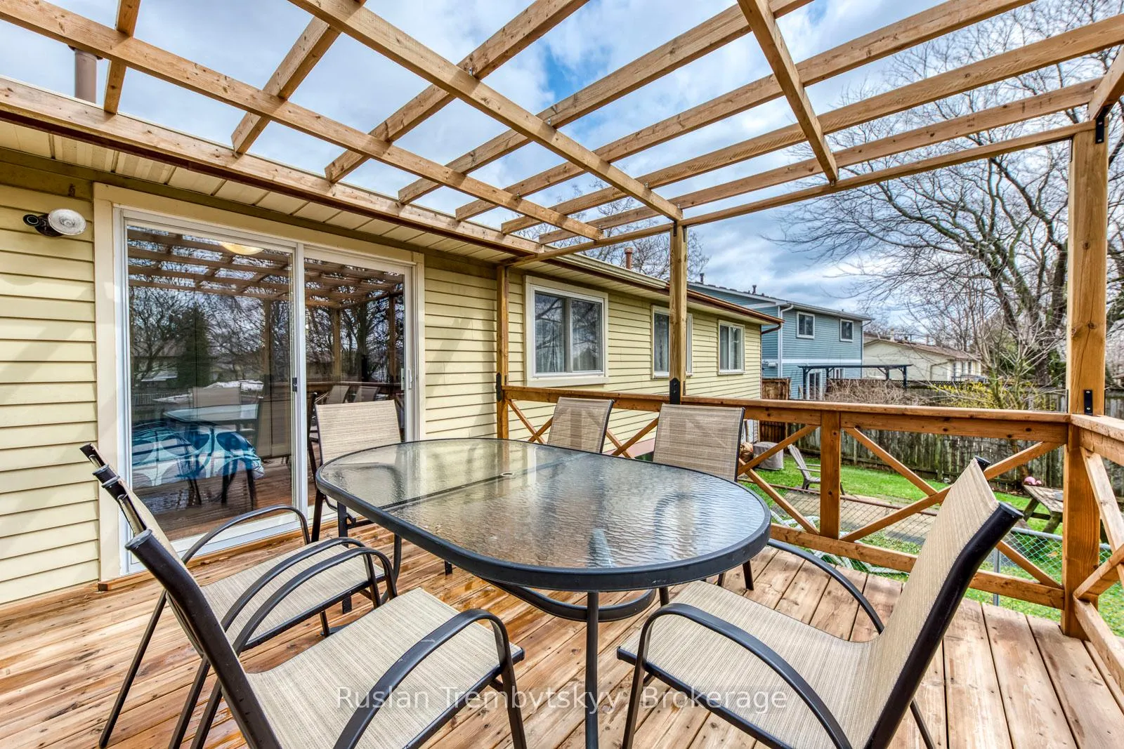 Photo 38 of 2240 Manchester Drive, Burlington, Brant Hills — HOMEH