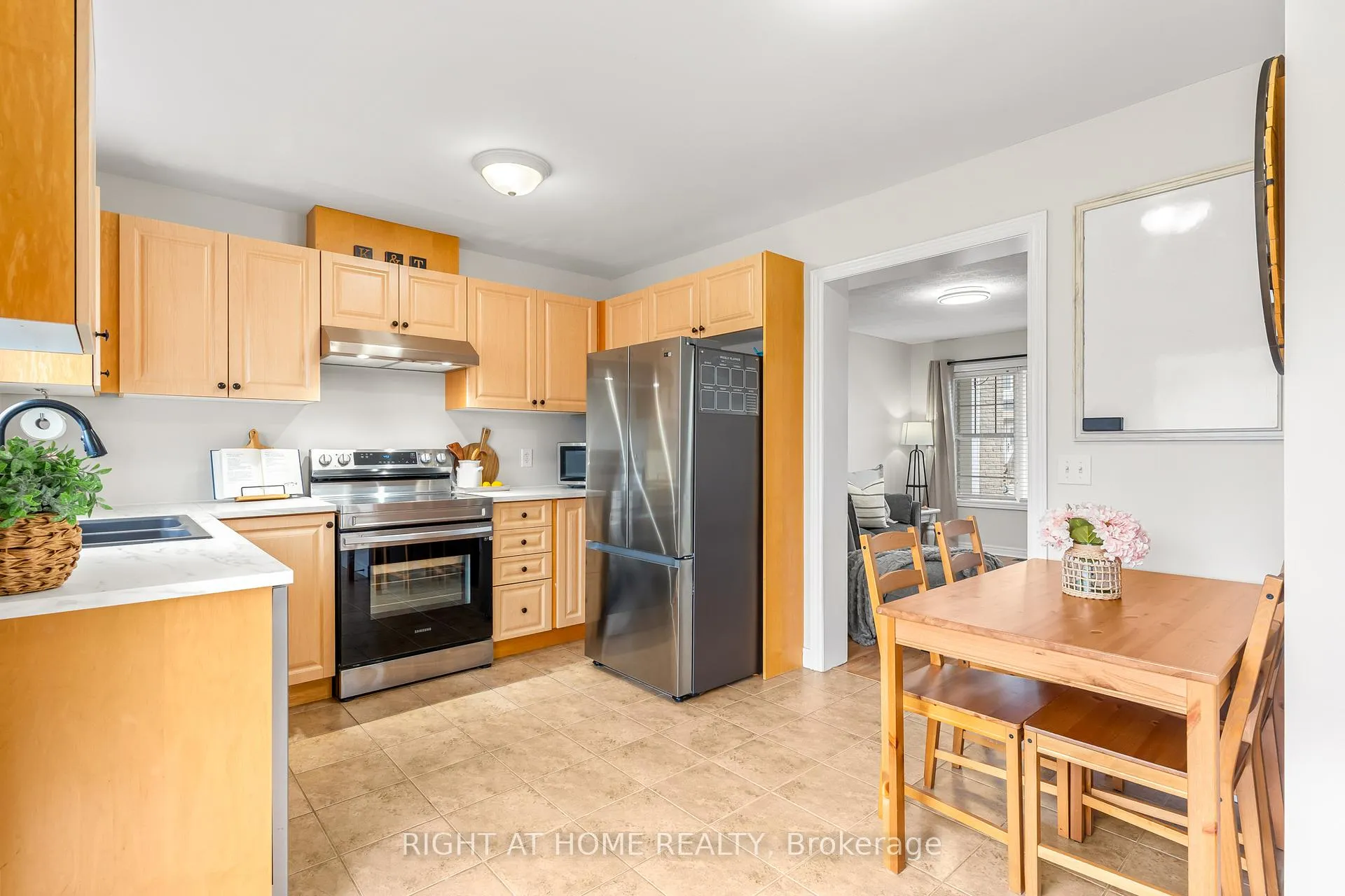 Photo 8 of Unit 113, 800 West Ridge Boulevard, Orillia — HOMEH