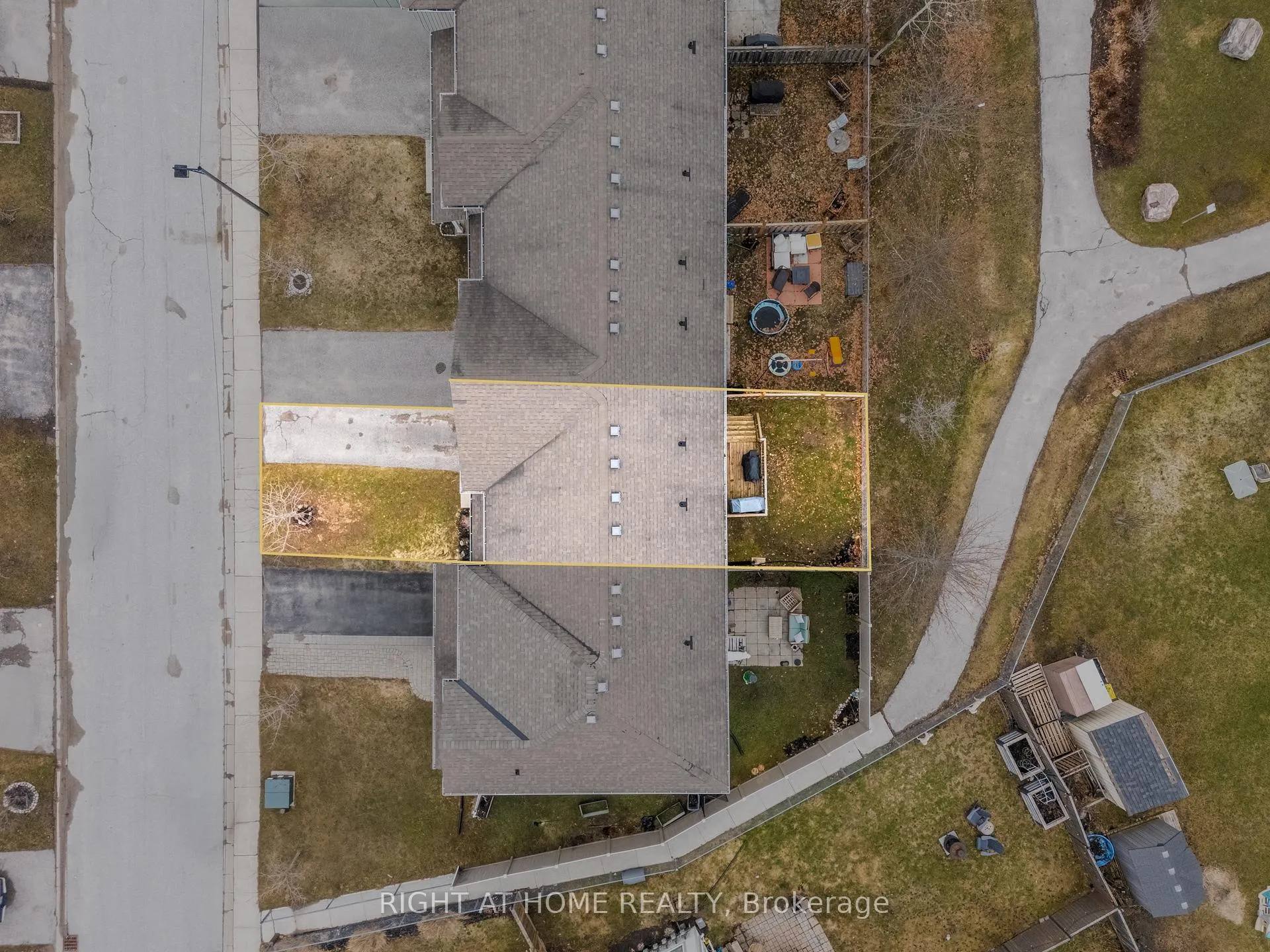 Photo 28 of Unit 113, 800 West Ridge Boulevard, Orillia — HOMEH