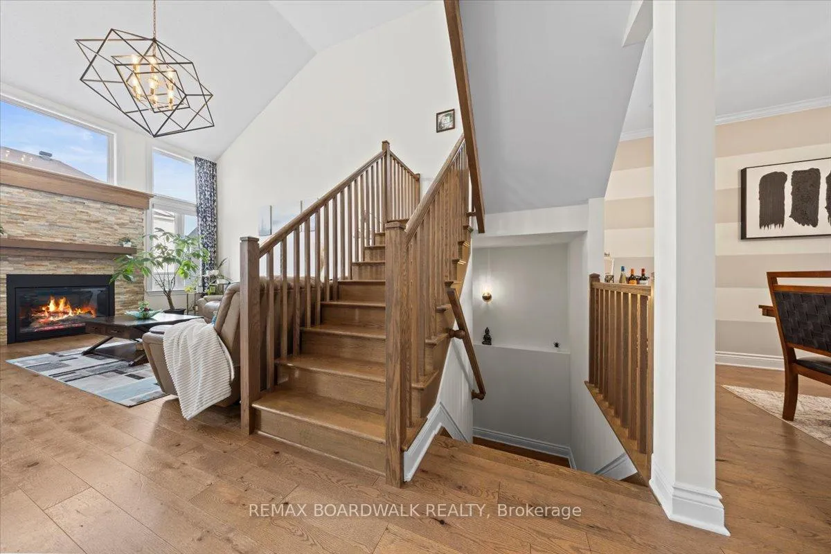 Photo 9 of 330 Bobolink Ridge, Ottawa, Kanata - Emerald Meadows/Trailwest — HOMEH