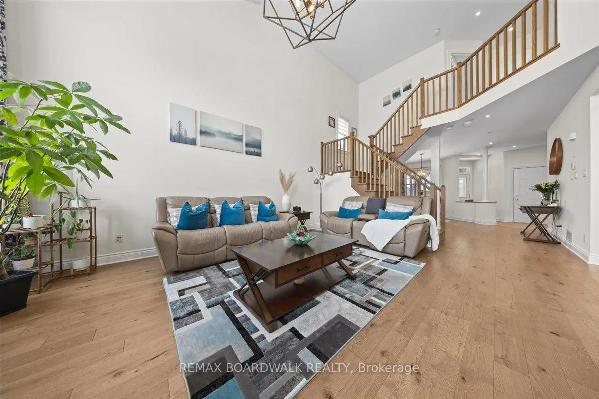 Photo 12 of 330 Bobolink Ridge, Ottawa, Kanata - Emerald Meadows/Trailwest — HOMEH