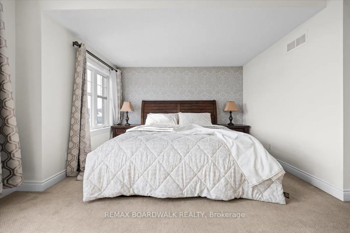 Photo 31 of 330 Bobolink Ridge, Ottawa, Kanata - Emerald Meadows/Trailwest — HOMEH