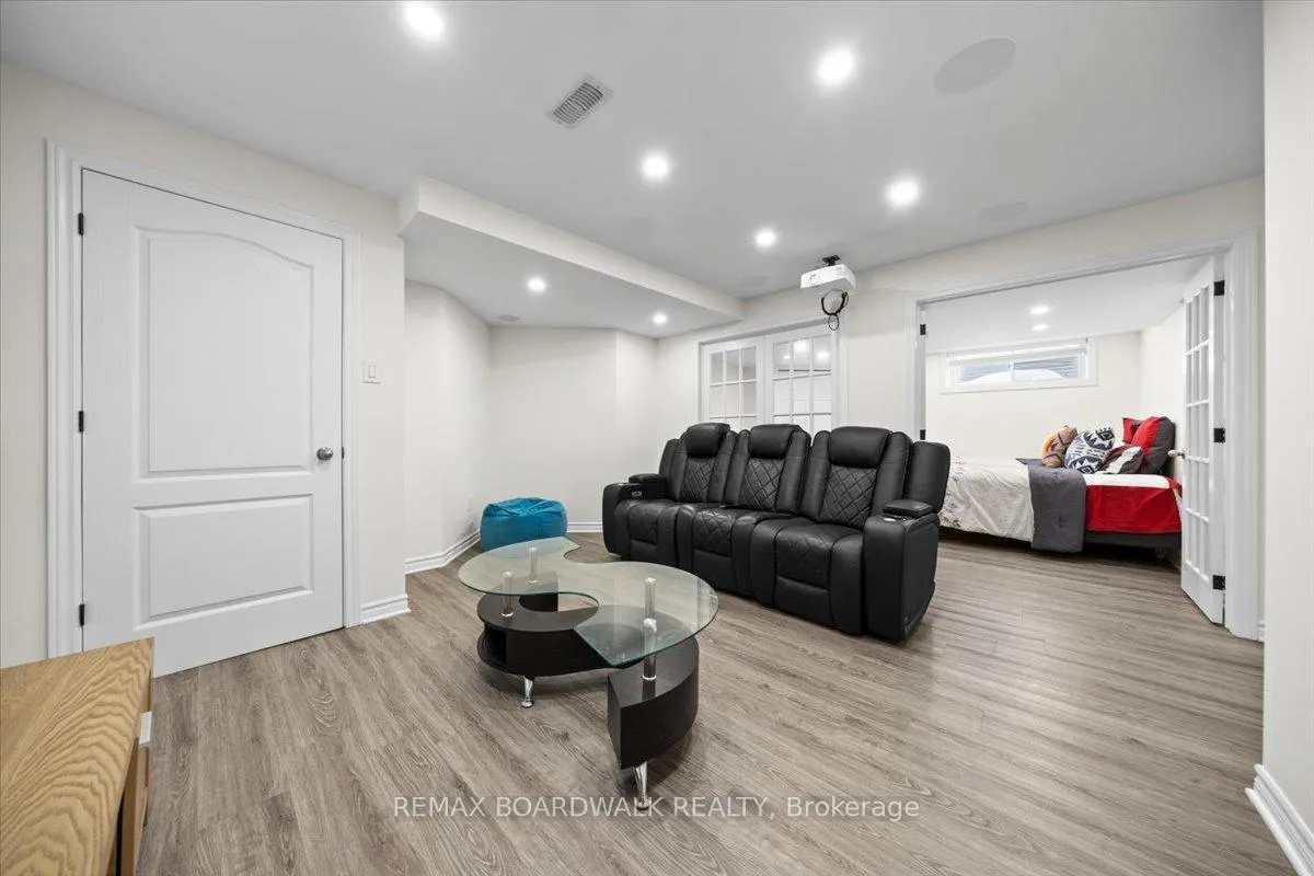 Photo 37 of 330 Bobolink Ridge, Ottawa, Kanata - Emerald Meadows/Trailwest — HOMEH