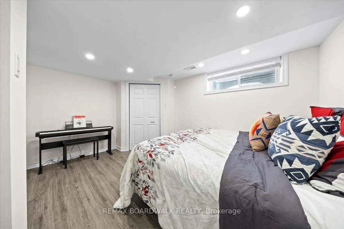 Photo 39 of 330 Bobolink Ridge, Ottawa, Kanata - Emerald Meadows/Trailwest — HOMEH