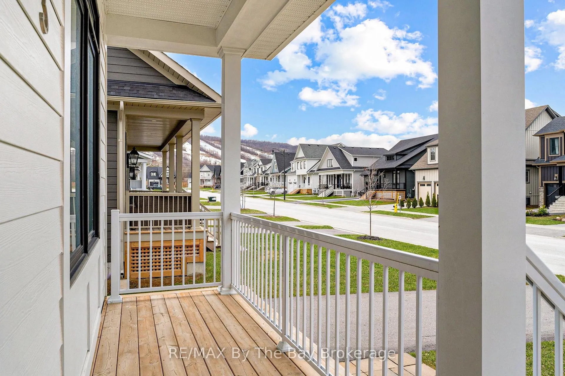Photo 2 of 113 Black Willow Crescent, Blue Mountains — HOMEH