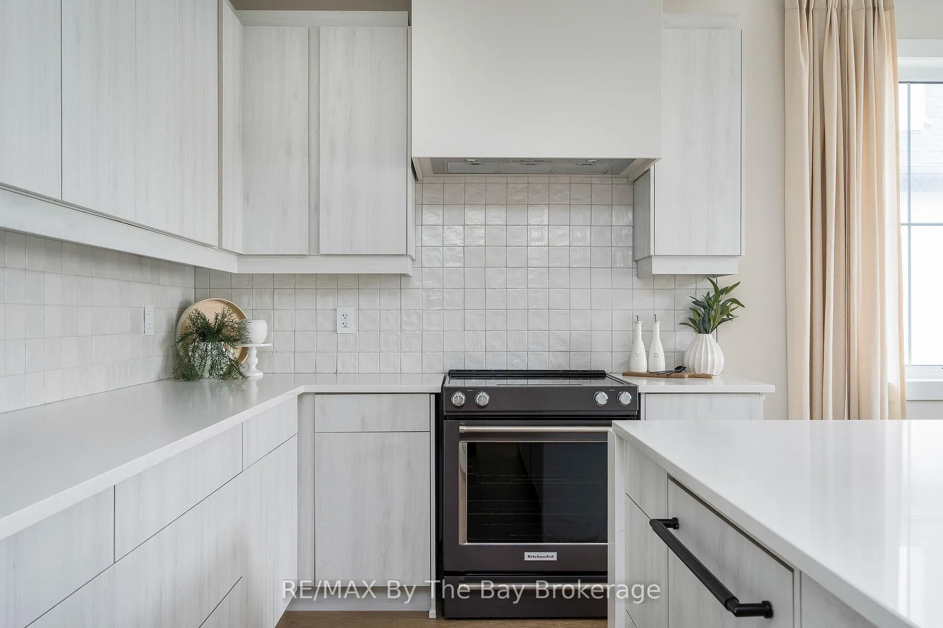 Photo 7 of 113 Black Willow Crescent, Blue Mountains — HOMEH
