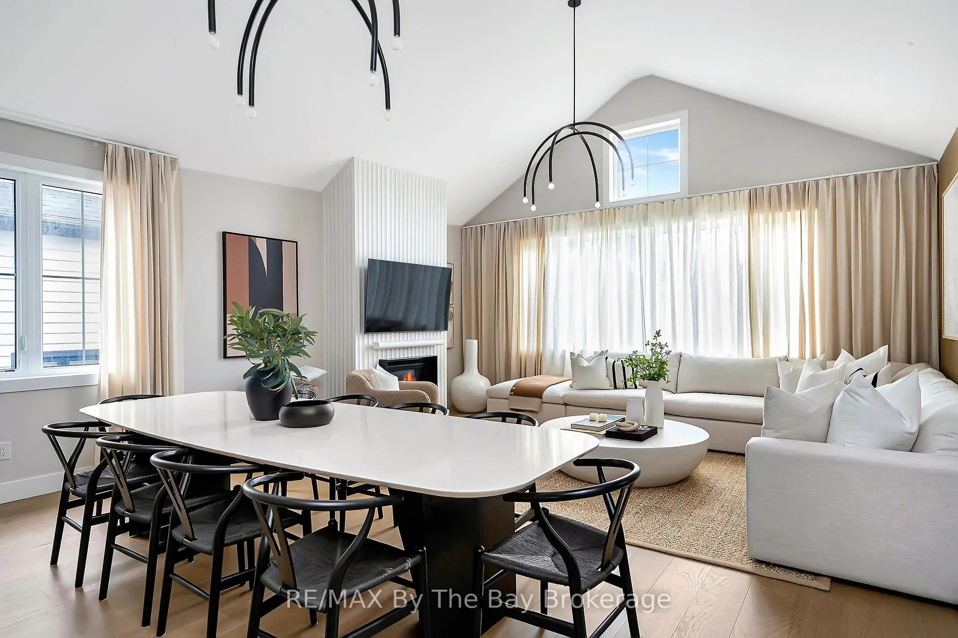 Photo 12 of 113 Black Willow Crescent, Blue Mountains — HOMEH