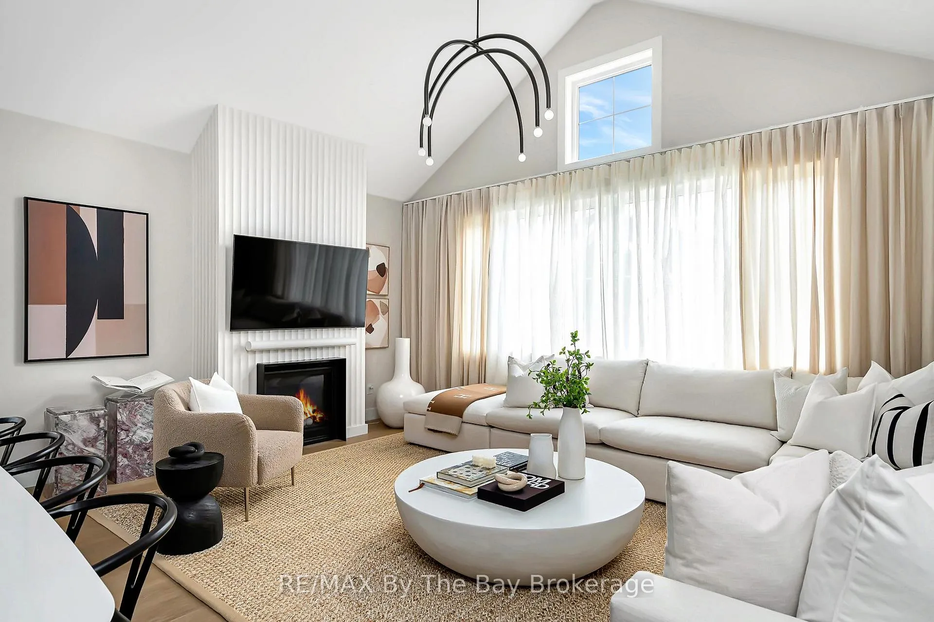 Photo 14 of 113 Black Willow Crescent, Blue Mountains — HOMEH
