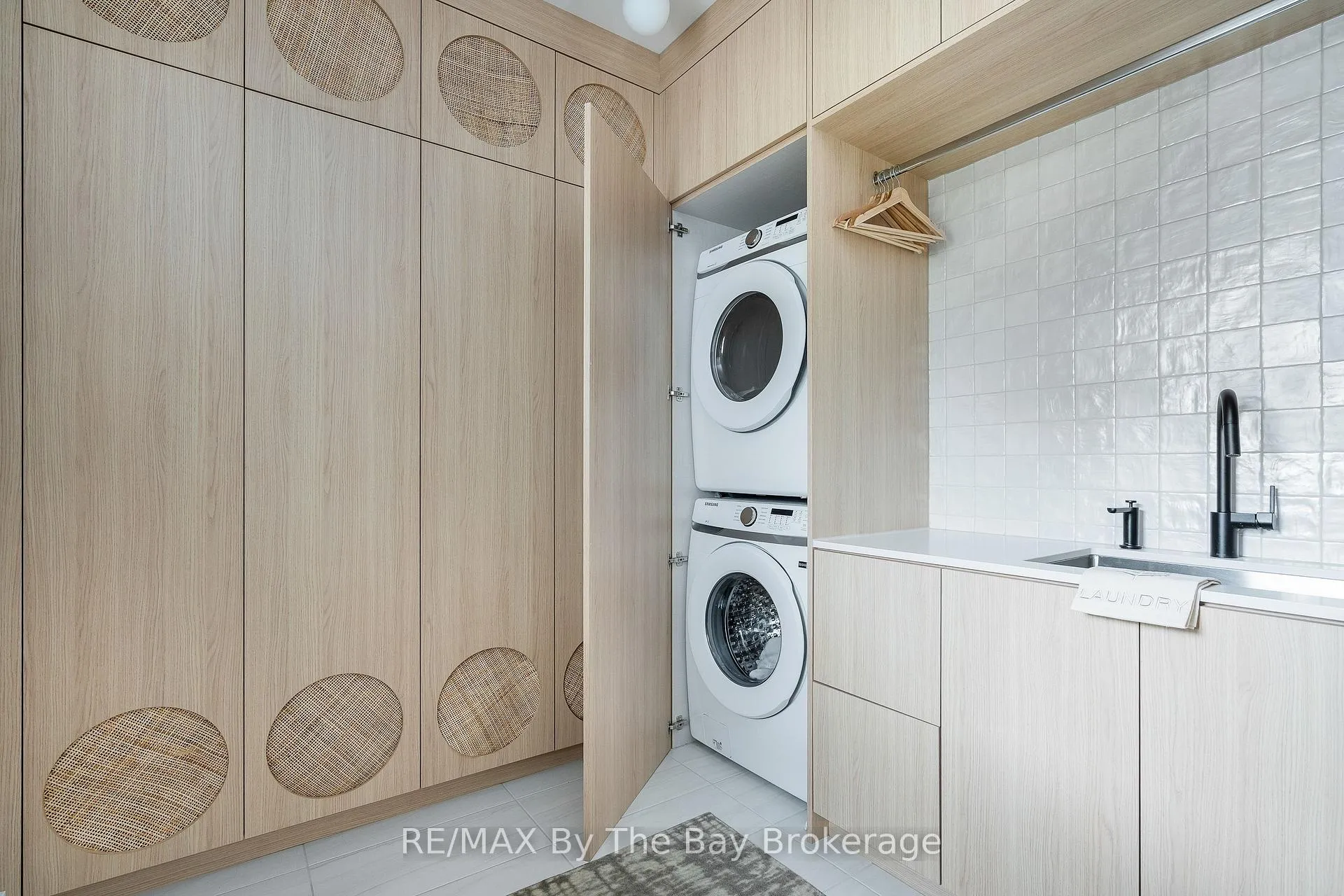 Photo 16 of 113 Black Willow Crescent, Blue Mountains — HOMEH
