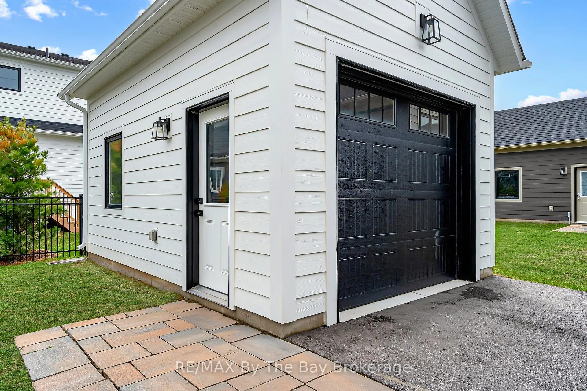 Photo 36 of 113 Black Willow Crescent, Blue Mountains — HOMEH